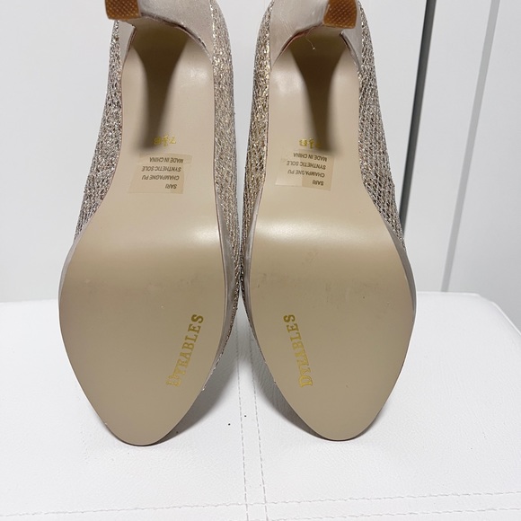 Bright Gold Peep Toe Heels Size 7.5 - Picture 4 of 8